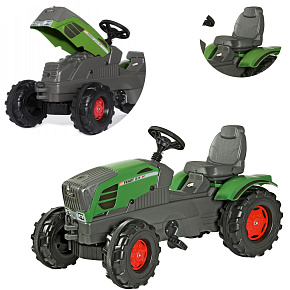 Rolly Toys Fendt 211 Velký traktor Fendt na pedály - rollyFarmTrac Rolly Toys Fendt 211 Velký traktor Fendt na pedály - rollyFarmTrac